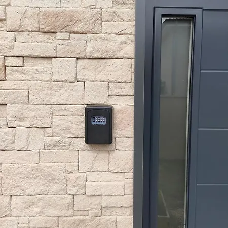 Super Rez De Jardin Avec Extérieur